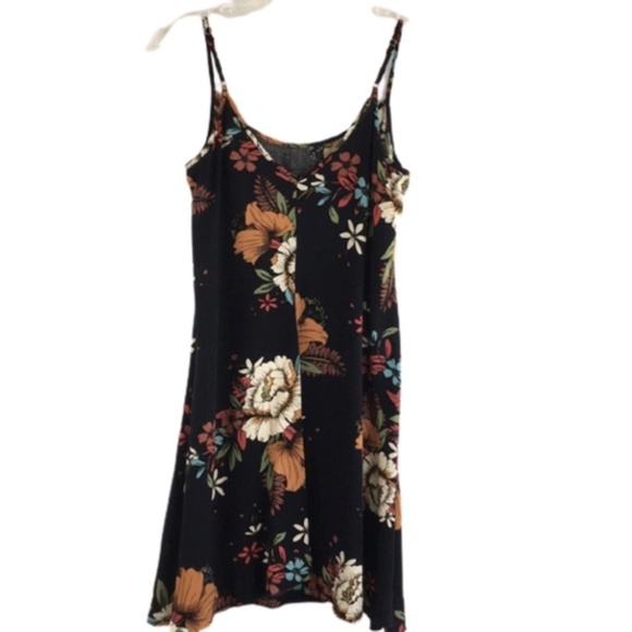 MS BASIC Women's Sleeveless Adjustable Stripy - Picture 6 of 7